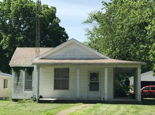 151 N Main St, Carrollton, IL 62016