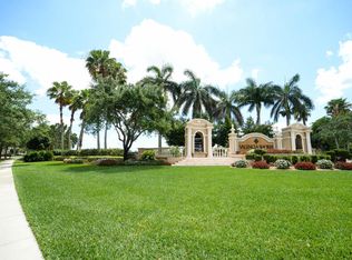 8210 Sandpiper Glen Dr, Lake Worth, FL 33467