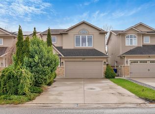 208 Hudson Dr, Chatham Kent, ON N7L 0A4