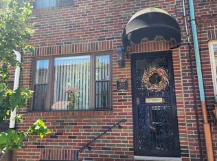 822 S Sears St, Philadelphia, PA 19147