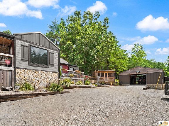 3rd image of 2315 Frenchman Knob Rd