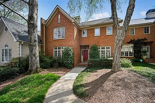 11 Paces West Dr NW Photo 1