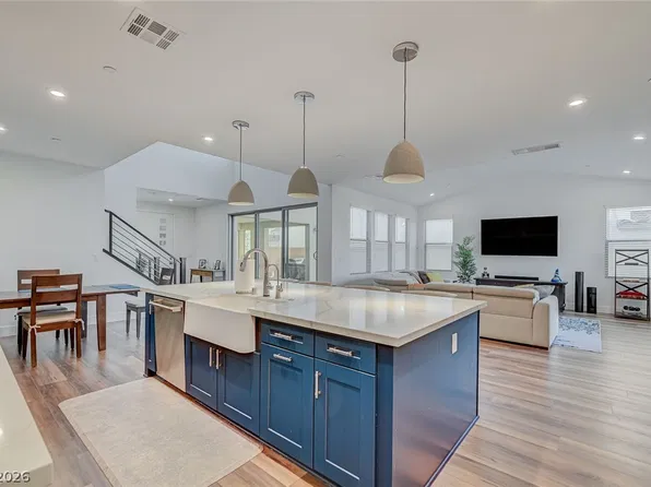 3389 Ponicelli Ln, Henderson, NV 89044