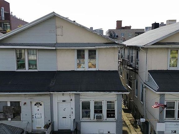 2nd image of 3024 Brighton 6th St