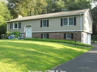 22 Old Quarry Rd, Gales Ferry, CT 06335