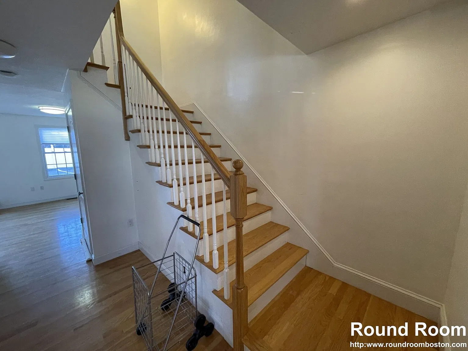 3 bed, 2.5 bath, 1730 sqft, $4,100 — Photo 2
