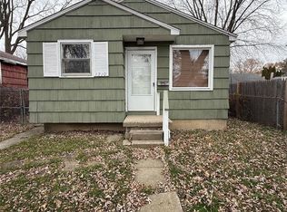 1210 Pinehurst Ave, Flint, MI 48507