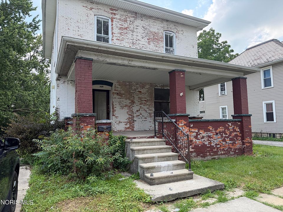 1st image of 225 E South St