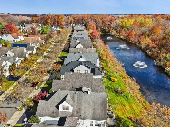 6 Grande Blvd, Princeton Junction, NJ 08550