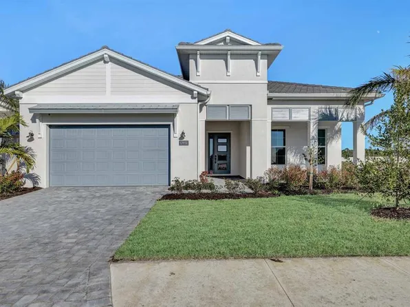 17931 Palmiste Dr, Bradenton, FL 34202