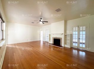 2 W Park Ln #402, Universal City, TX 78148