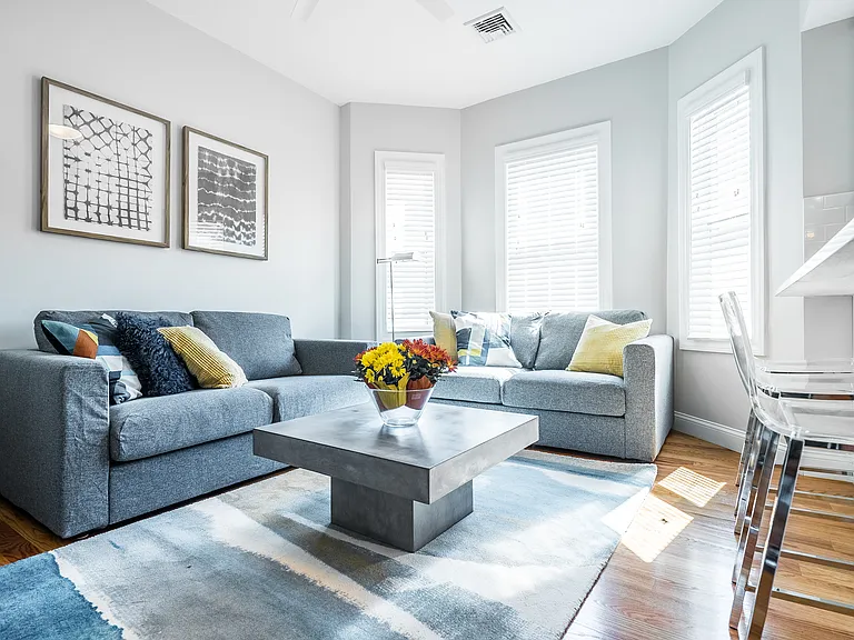 11-13 Plymouth St #2B — Photo 7