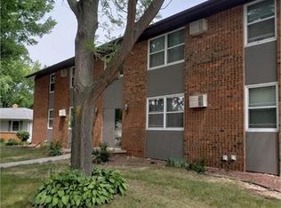 314 Cherry Ln #C, Little Chute, WI 54140