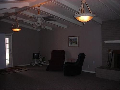 4th image of 7411 Highland Villa St