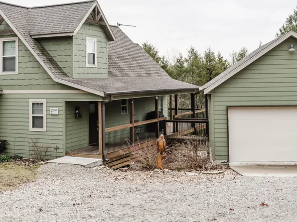 27697 Lake Point Drive, Golden, MO 65658
