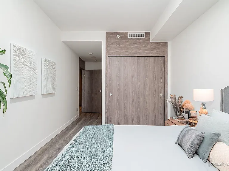 10750 135a St #4205 — Photo 17