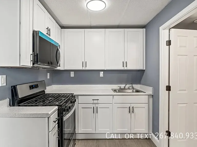 6401 Saybrook Ave #D — Photo 15