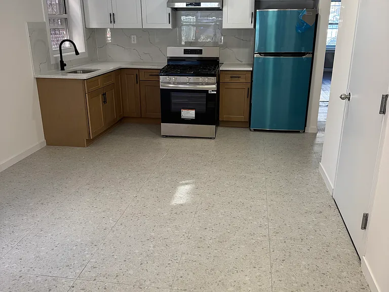 2116 Paulding Ave #1 — Photo 3