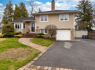 469 French Ave, North Babylon, NY 11703