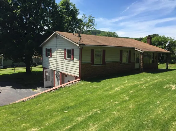 55 Pond Hill Rd, Mocanaqua, PA 18655