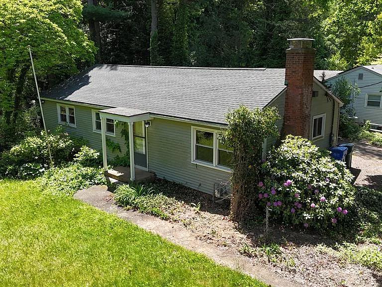 95 Riverside Dr #95 — Photo 16