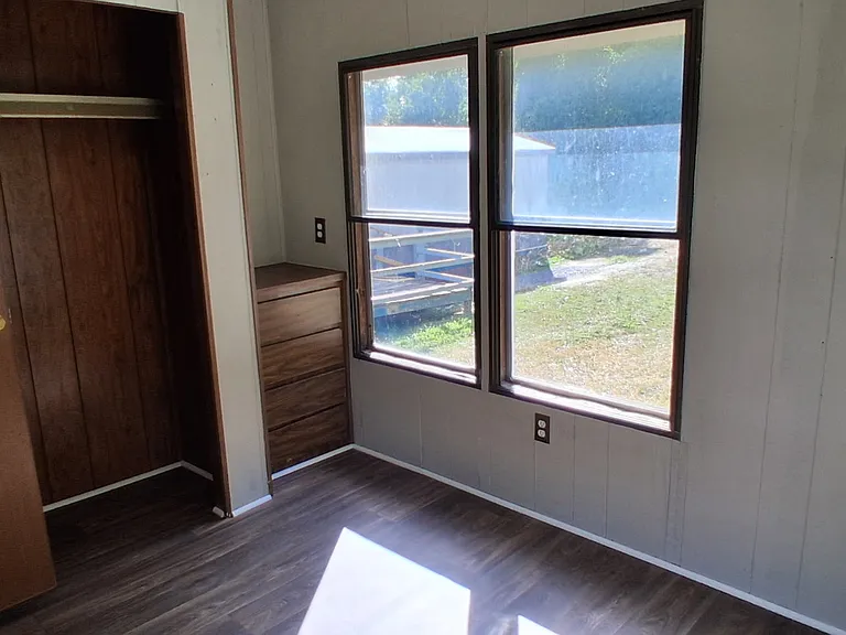 120 Joyner Ln — Photo 13