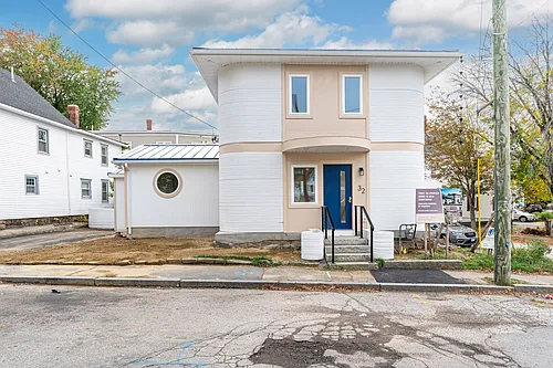 32 Jane St Photo 1