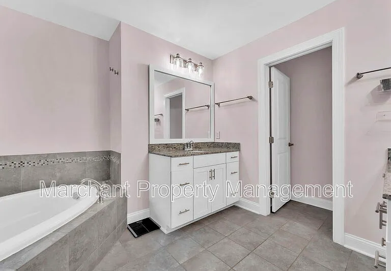 4 Woodland Chase Ct — Photo 28