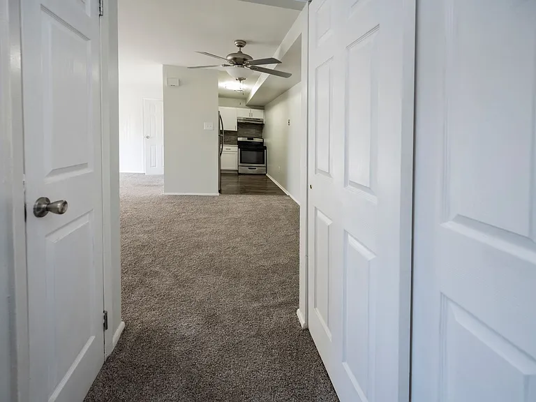 Timbercove Apartments and Townhomes — Photo 15