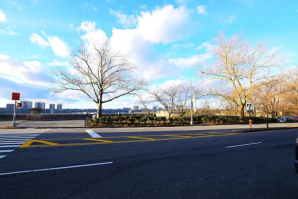 Rented by Keller Williams NYC | media 8