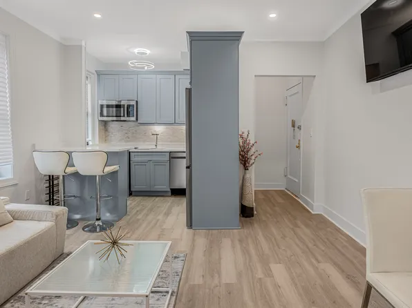 315 East 77th Street 5G image 1 of 19