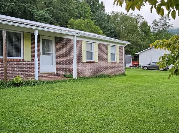 209 Laredo St, Tazewell, VA 24651