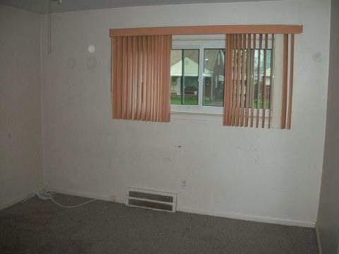 4th image of 25147 Waldorf St