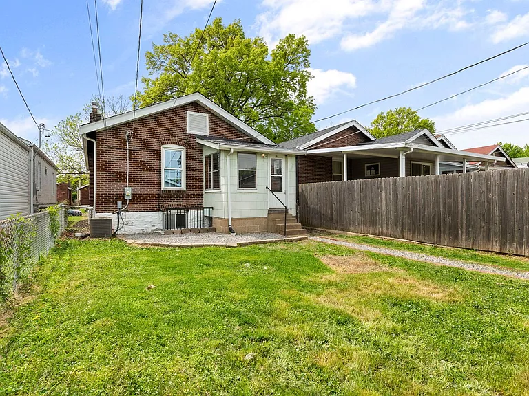 4011 McDonald Ave — Photo 19