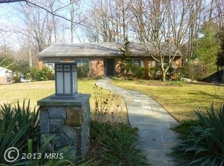1543 Forest Villa Ln, Mclean, VA 22101