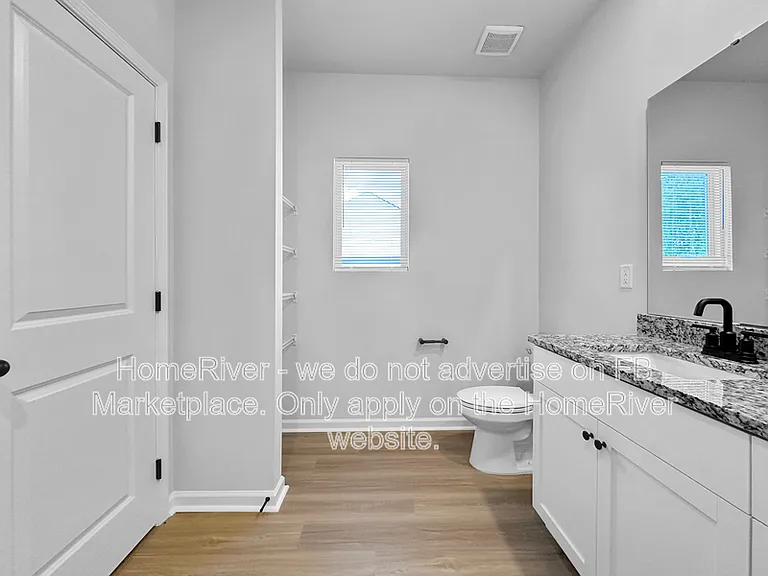 394 Chedworth Dr — Photo 13
