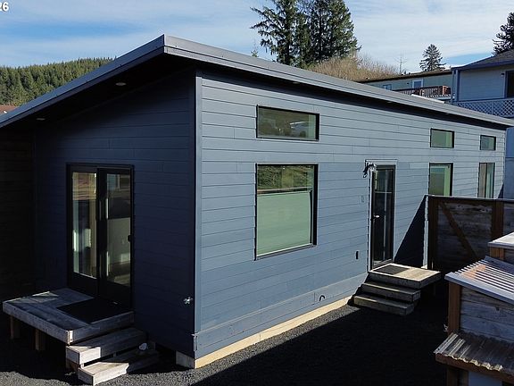 5th image of 95 Nehalem Blvd