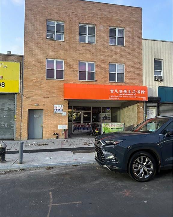 2nd image of 8720 18th Ave