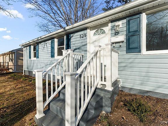 2nd image of 529 Selbon Ave