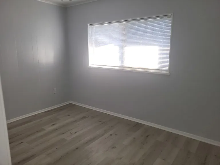 5803 Cherry St — Photo 3