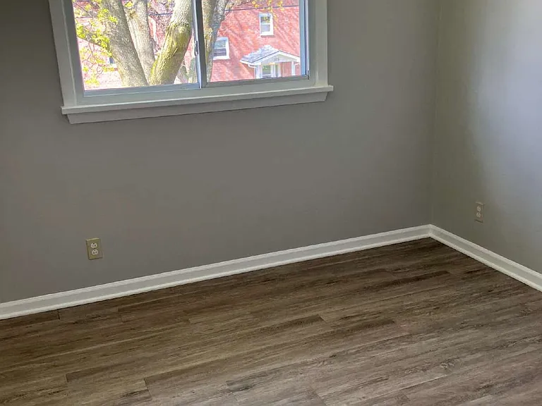 306 Garfield Ave — Photo 20