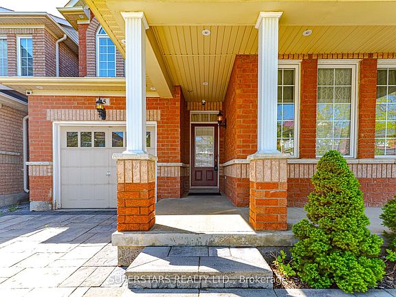 4th image of 15 Hislop Dr