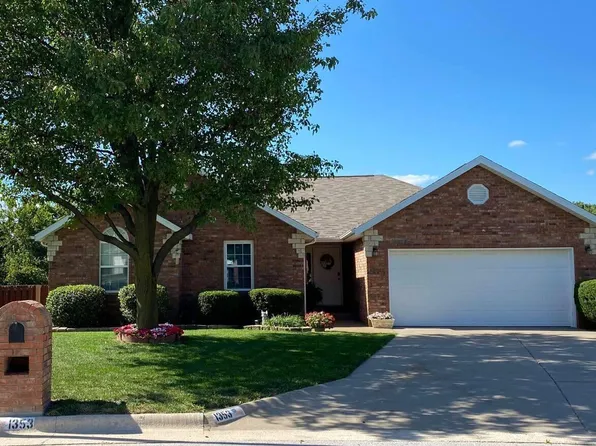 1353 W Norfolk Avenue, Nixa, MO 65714