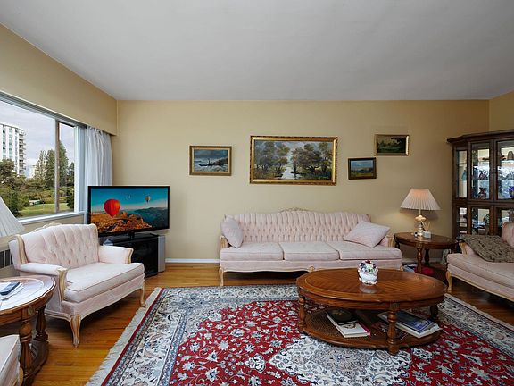 5th image of 2146 W 43rd Ave #204