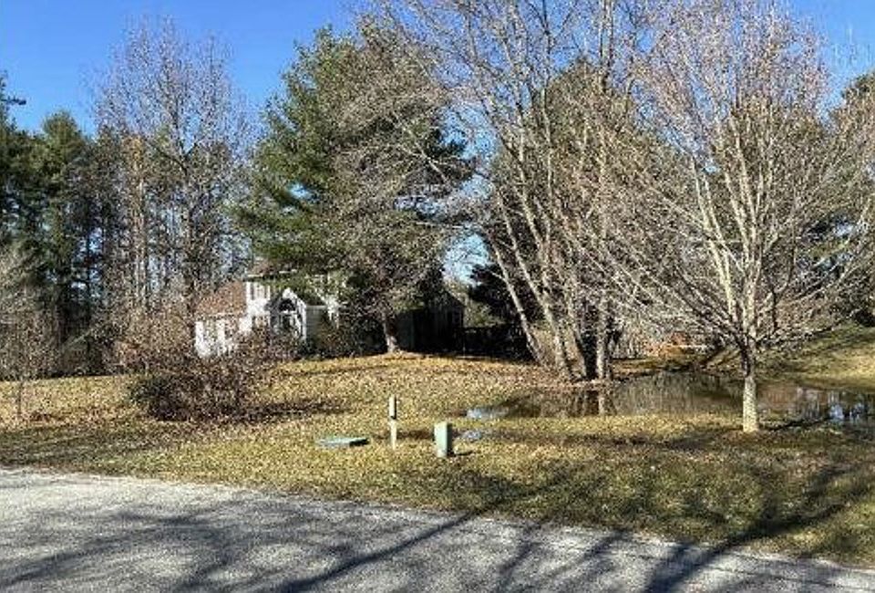 1 Colonial Dr, Londonderry, NH 03053 Zillow