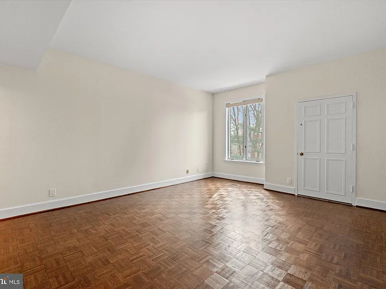 8101 Connecticut Ave #S410 — Photo 23