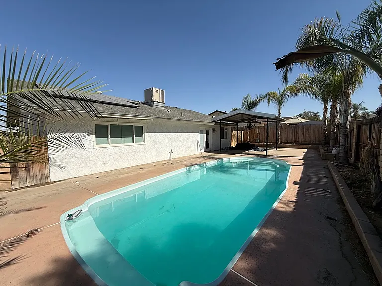 419 Sierra St — Photo 22