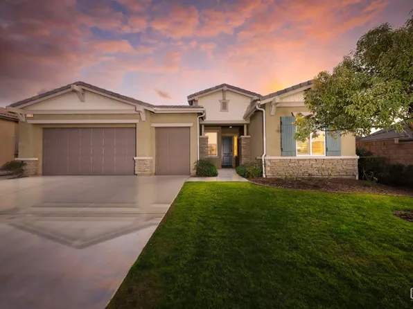 9905 Stockholm Pl, Bakersfield, CA 93306