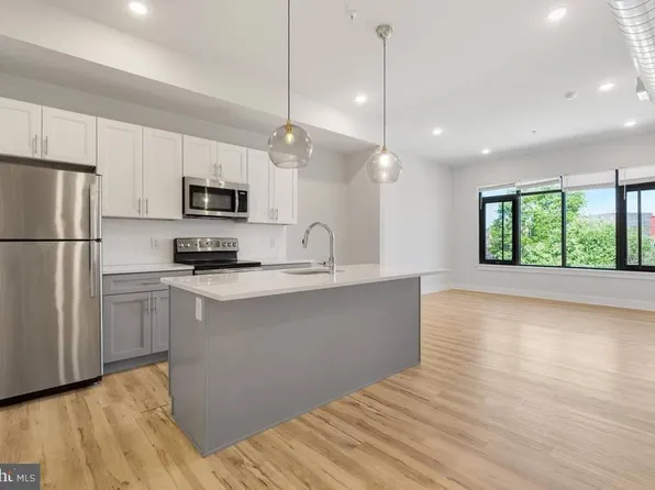 2440 Kensington Ave #203, Philadelphia, PA 19125