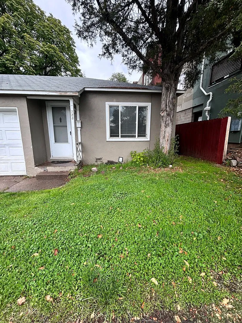 Charming 1 bedroom Duplex — Photo 1
